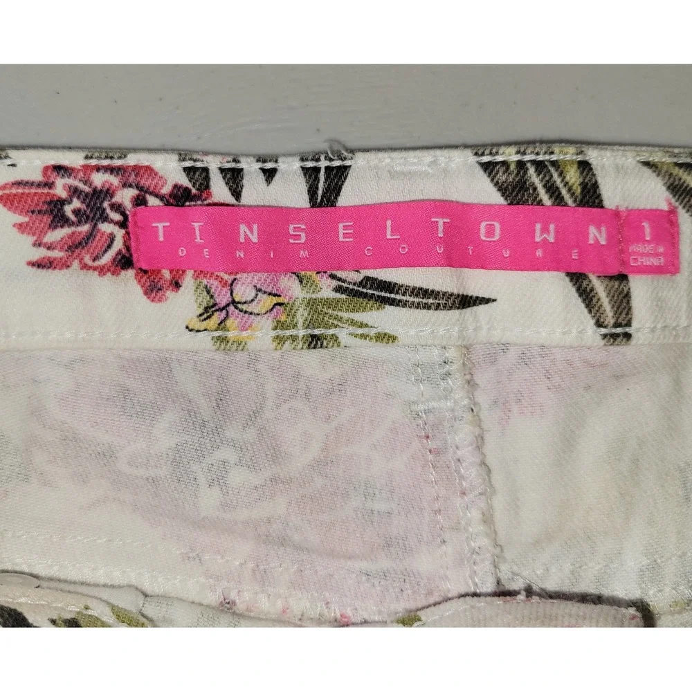 Tinseltown Denim Couture ~ Floral Tropical‎ Denim Shorts